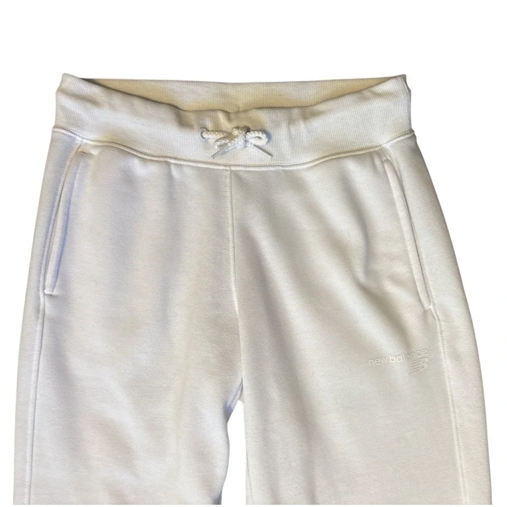 New Balance White Mid-Rise, Ribbed Cuff Fleece Sweatpants, Small, Loungewear - Picture 2 of 7